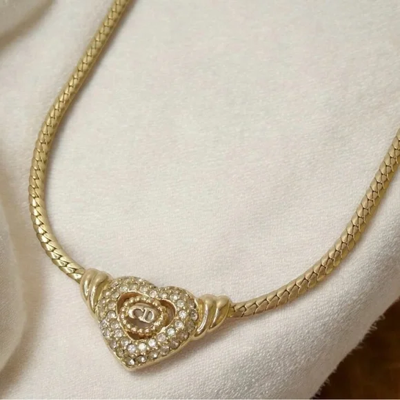 DIOR Heart CD Logo Necklace 🤩✨